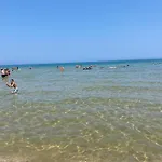 L'arco Sul Mare 발레스트라테
